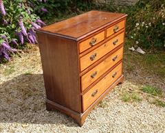 oak and mahogany antique chest of drawers3.jpg